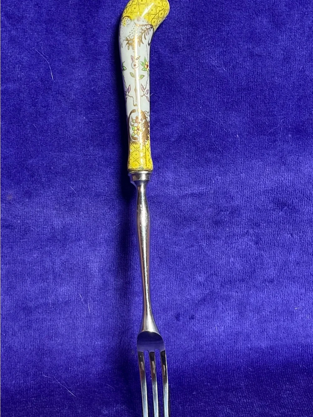 Vintage A.E. Lewis Floraine Shrimp Seafood Fork 8.5